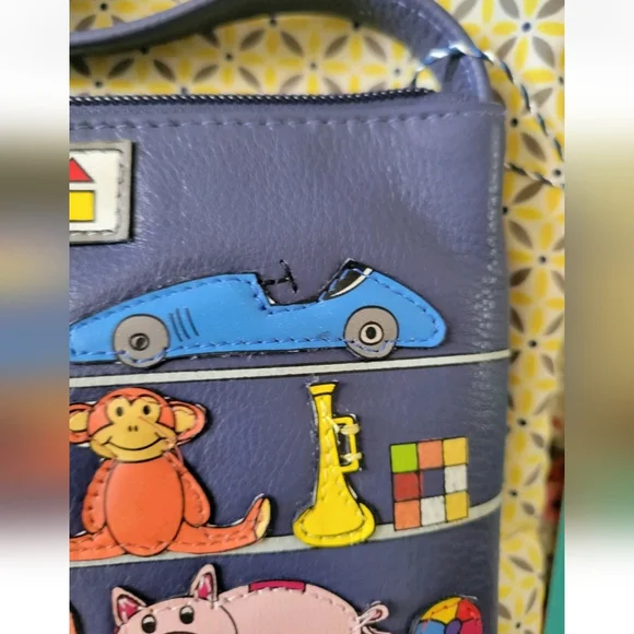 Mala Beaus The Toy Shop Midi Cross Body Bag - Picture 6 of 17